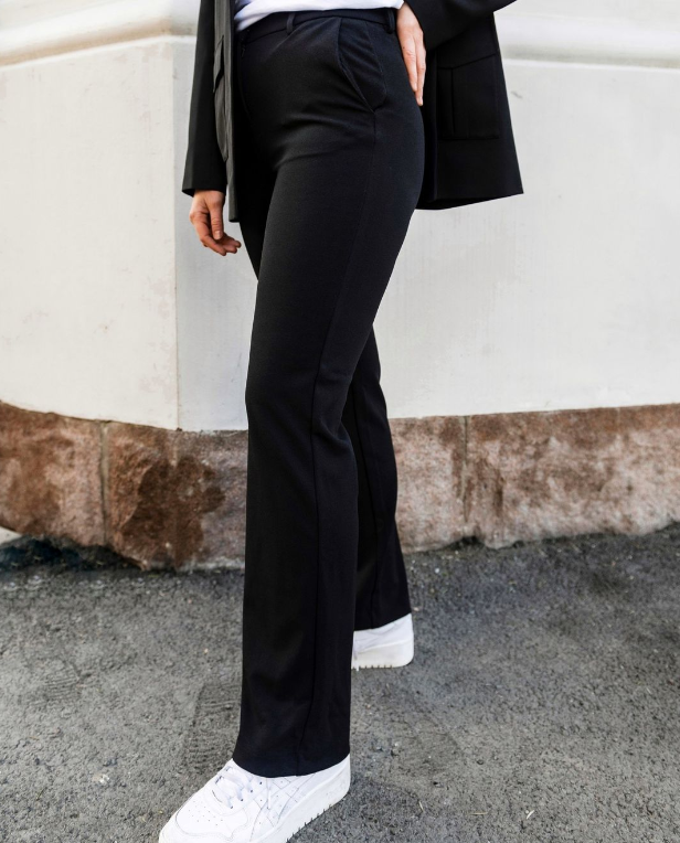 VMZAMIRA Trousers - Black